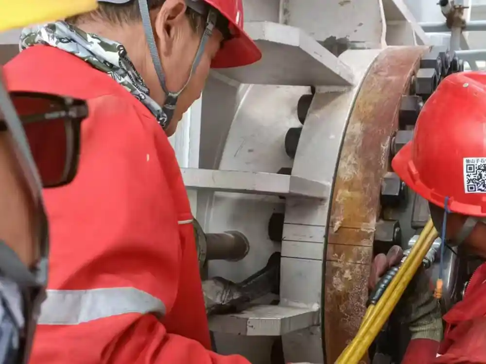 aplicación_de_llaves_hidráulicas_blog_petroquímico